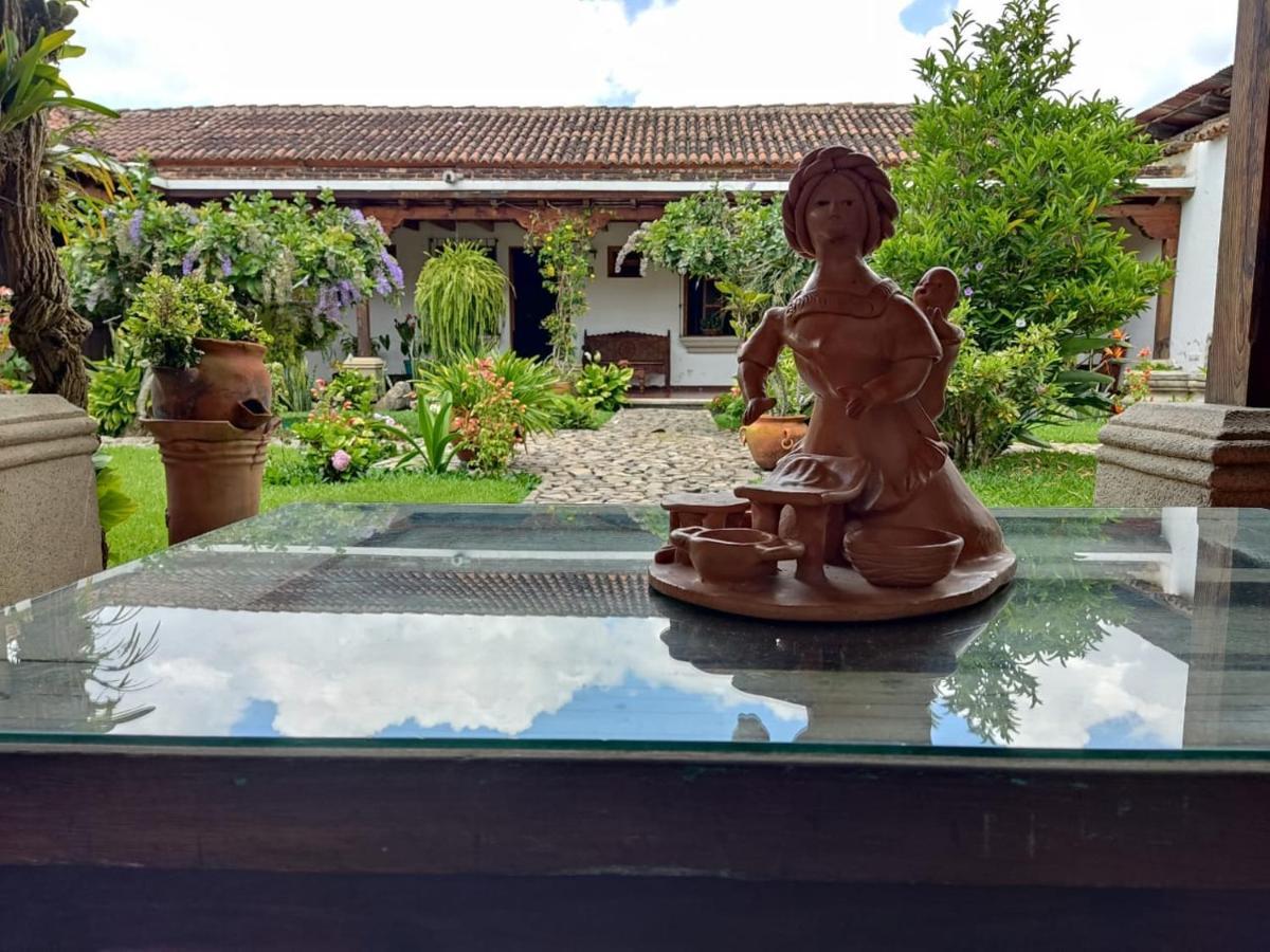 Hostal San Nicolas Антигуа-Гватемала Экстерьер фото